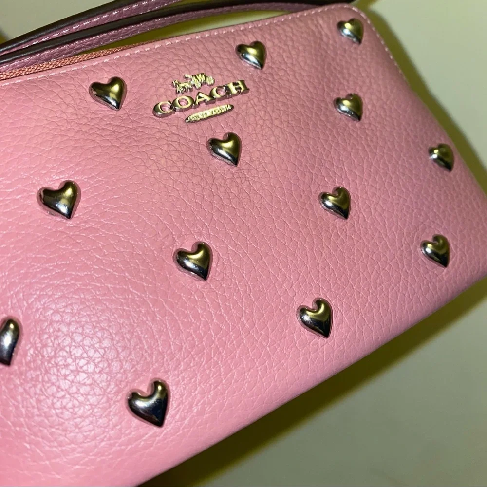 Coach leather Corner Zip Wristlet With Heart Rivets New